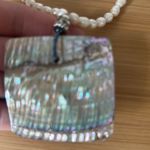 Real Freshwater Pearl and abalone necklace - Picture 3 of 3
